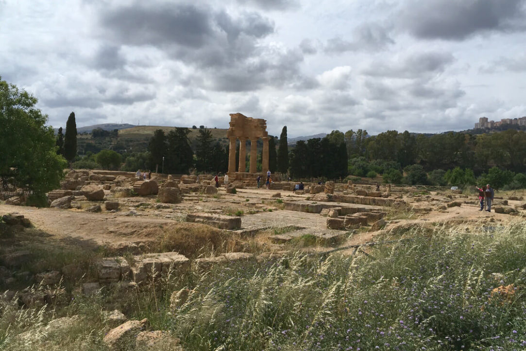 Illustration for news: HSE Archaeologists Make Significant Discovery during Excavations in Agrigento